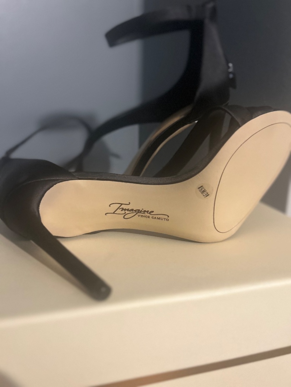 Vince Camuto Imagine Rieta, Size: 8.5, Color: Black - Picture 2 of 3
